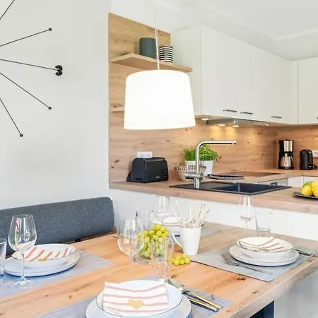 With 2 Bedrooms زنغست